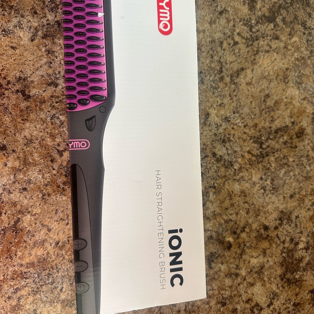 Ionic Hair Straightening Brush - Black and Pink